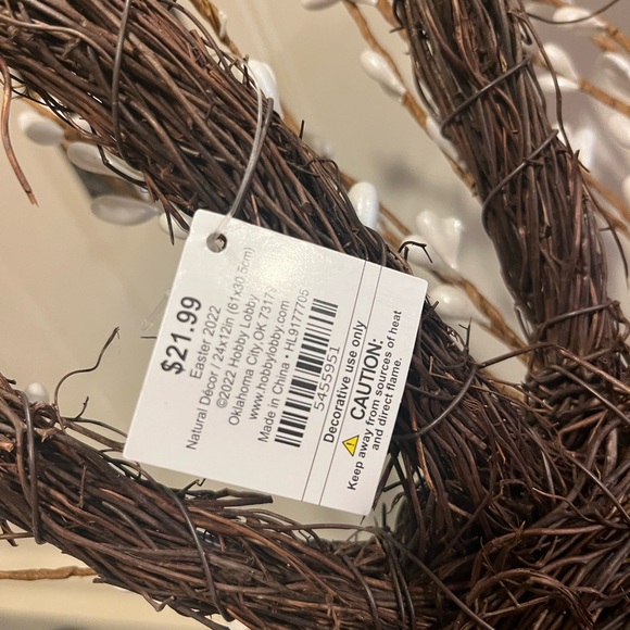 NWT Easter Holiday Decor - Picture 5 of 8